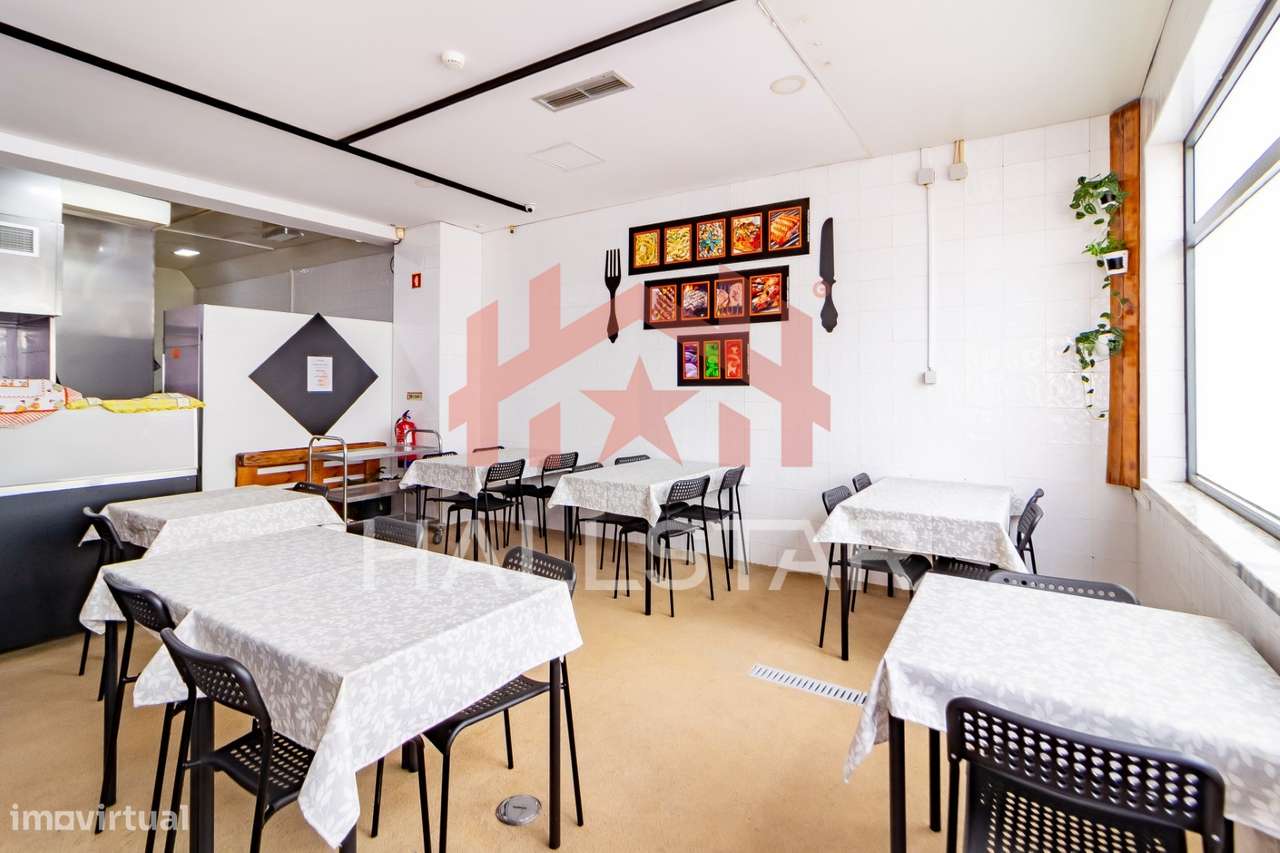 Churrasqueira / Totalmente Equipada / Armazém / Lugar de Garagem / Cru - Grande imagem: 5/40