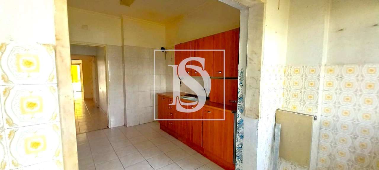 Apartamento T2 c/ renovações em Oeiras - Grande imagem: 2/30