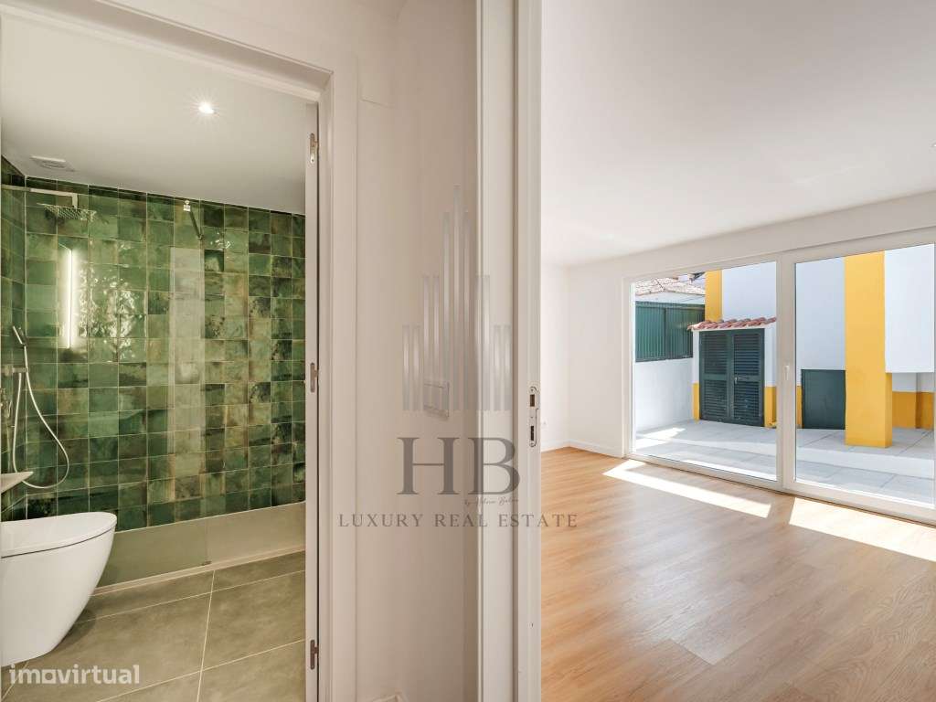 Andar de Moradia T2 + Anexo T1 Independente | Vista Mar e Serra | P...-57