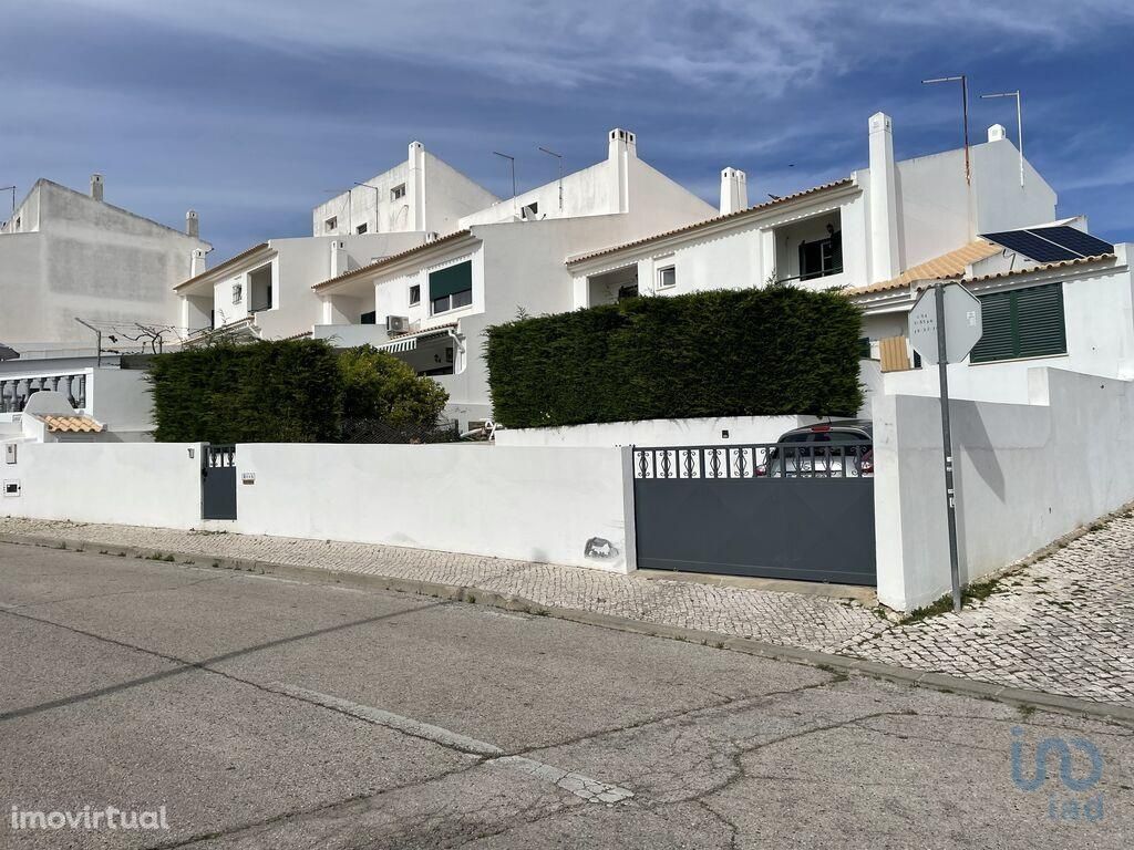 Casa / Villa T3 em Faro de 193,00 m2