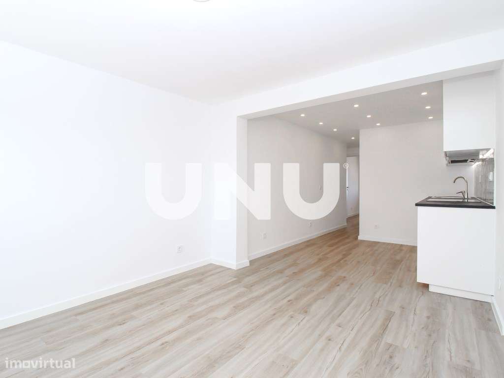 Apartamento T2 remodelado em São João da Talha!-3