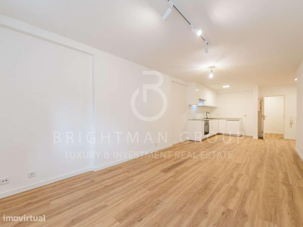 T1 com logradouro, garagem e arrecadação, no Monte Estoril - Grande imagem: 2/41