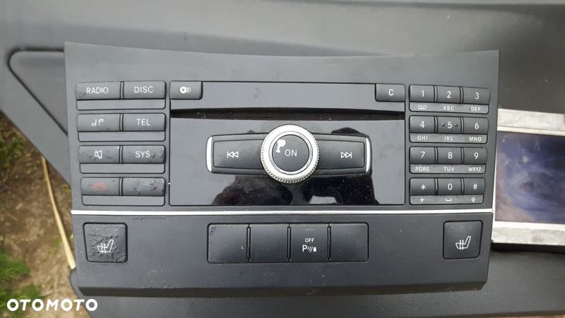 Radio Mercedes W207 W212 - 1