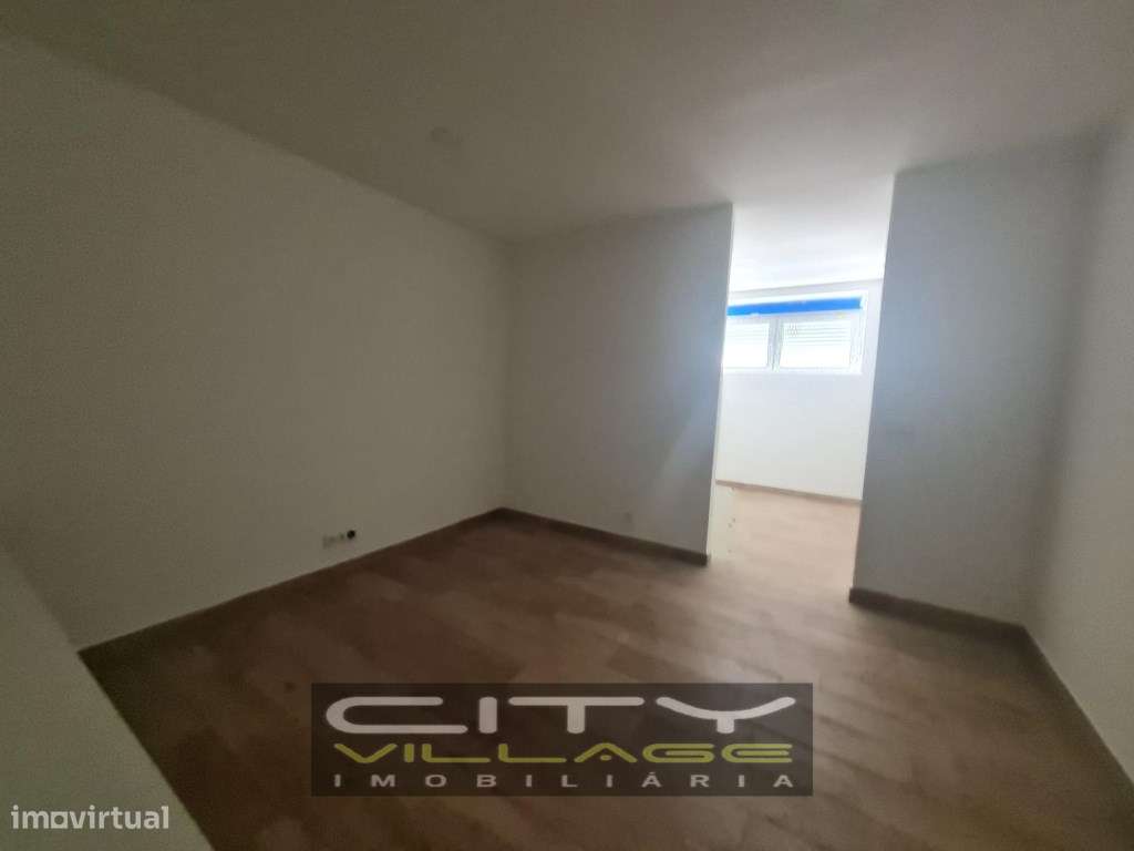 Prédio Centro Montijo-9