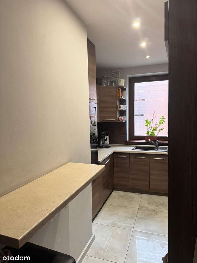 Sprzedam Mieszkanie w Ziębice-3