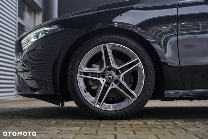 Mercedes-Benz Klasa A 200 AMG Line 7G-DCT - 3