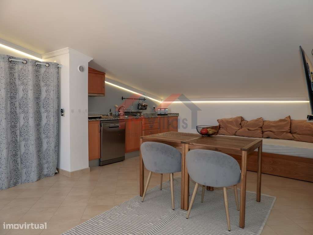 Apartamento T4 dúplex com vista mar, piscina e garagem, perto da pr...-18