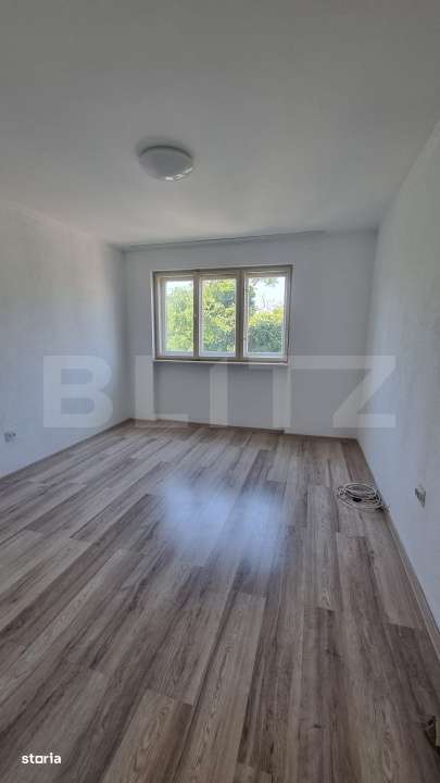 Apartament de vanzare, cu 2 camere, zona Micro 14 - Imagine principală: 2/6