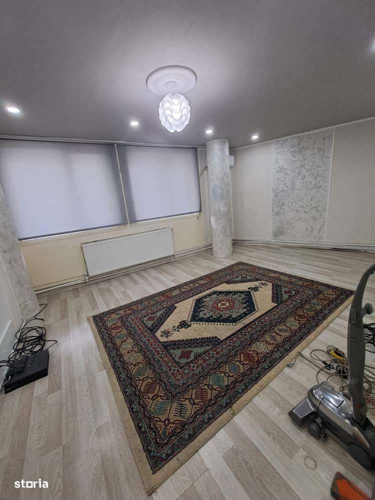 Spatiu de inchiriat 136 mp -Pasaj Nicolina - Imagine principală: 5/9