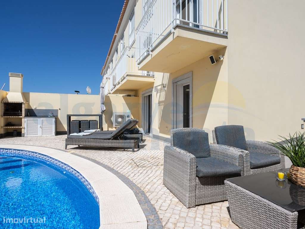 EXCLUSIVO! Moradia T3 Moderna com Piscina Privada no coração de Vil...-6