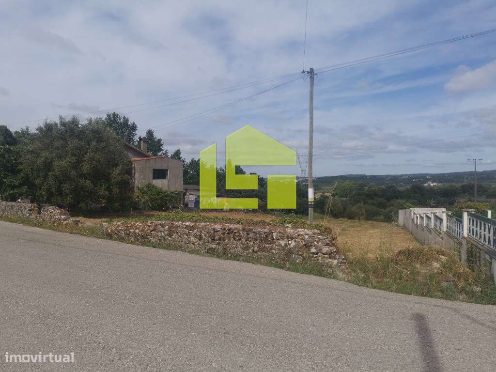 TERRENO CONSTRUÇÃO - Grande imagem: 2/24