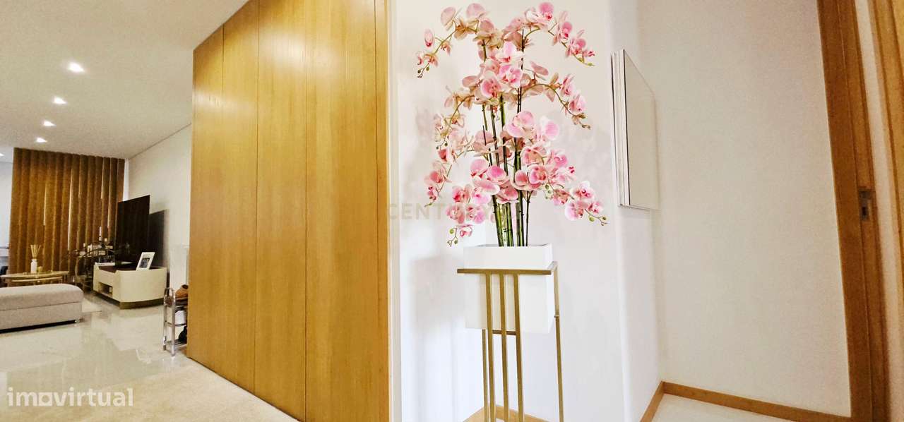 Apartamento T3 de Luxo em Condomínio Fechado com Piscina-17