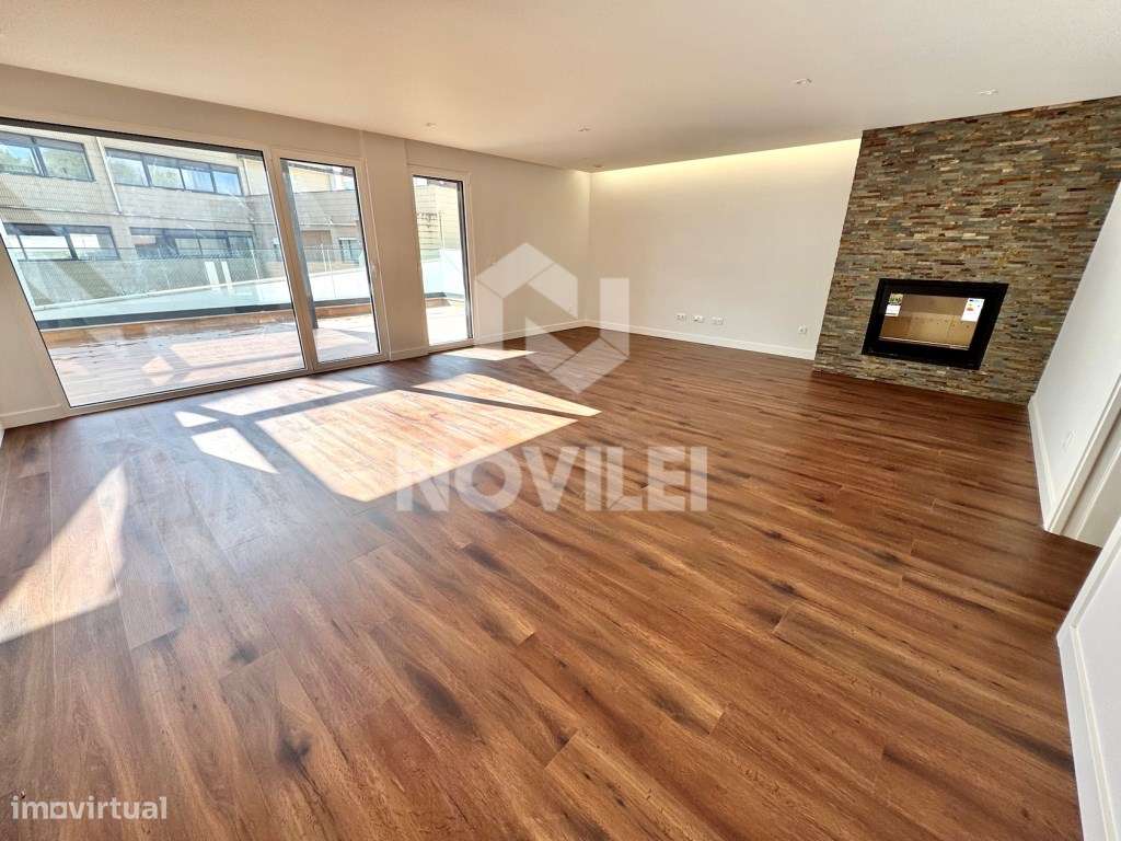 Moradia T3 em condomínio Fechado no centro de Leiria. - Grande imagem: 4/45