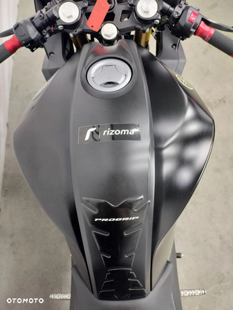 Yamaha YZF - 13