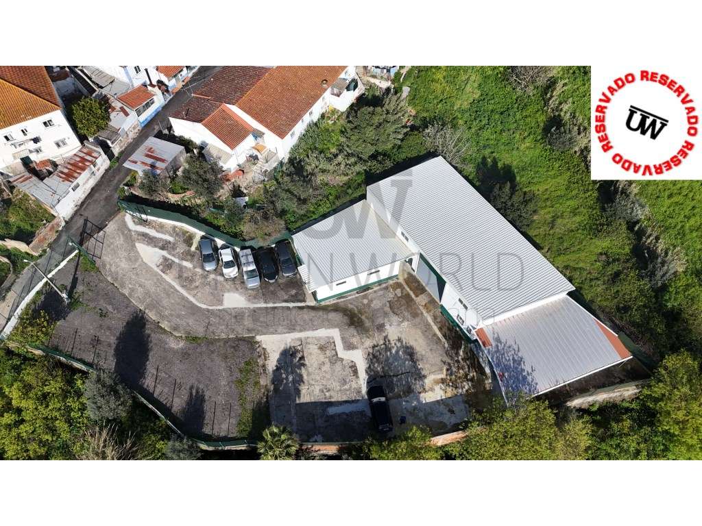 Venda de 3 Armazéns Industriais + Logradouro, Loures, 430 m2 - Grande imagem: 1/20