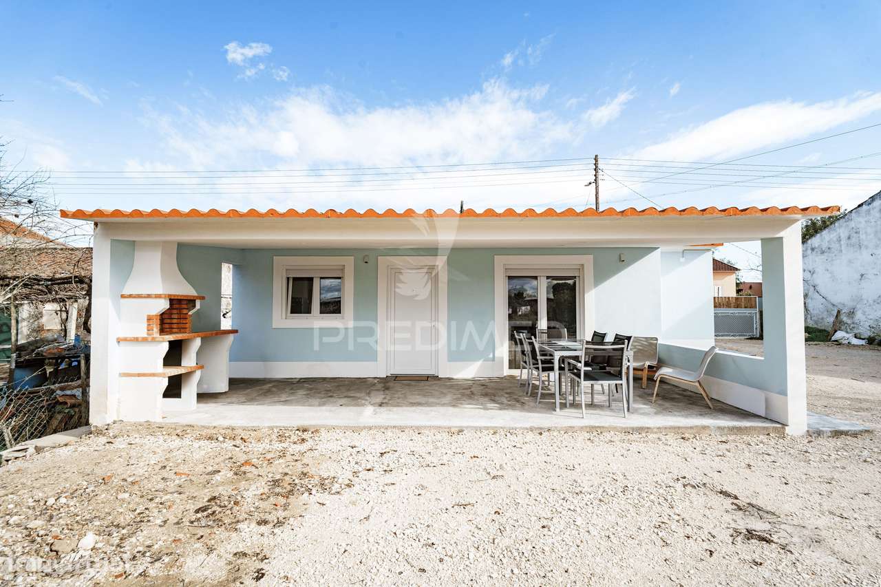 Moradia T3 em Vale de Figueira - Grande imagem: 2/18