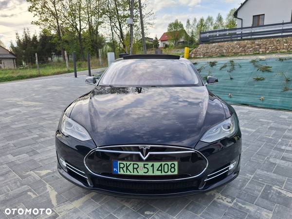 Tesla Model S Performance - 4