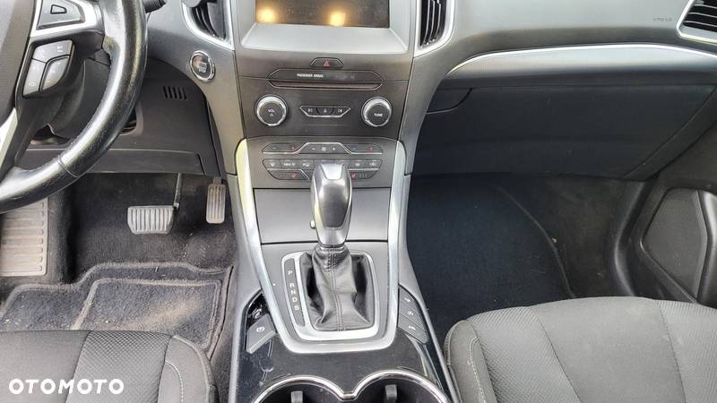 Ford S-Max 2.0 TDCi 4WD Titanium PowerShift - 28