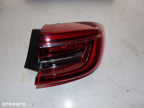 LAMPA TYLNA PRAWA 265504885R RENAULT CLIO 5 V - 1