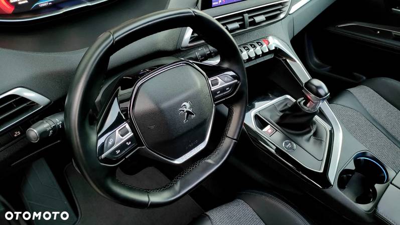 Peugeot 5008 PureTech 130 Allure - 10