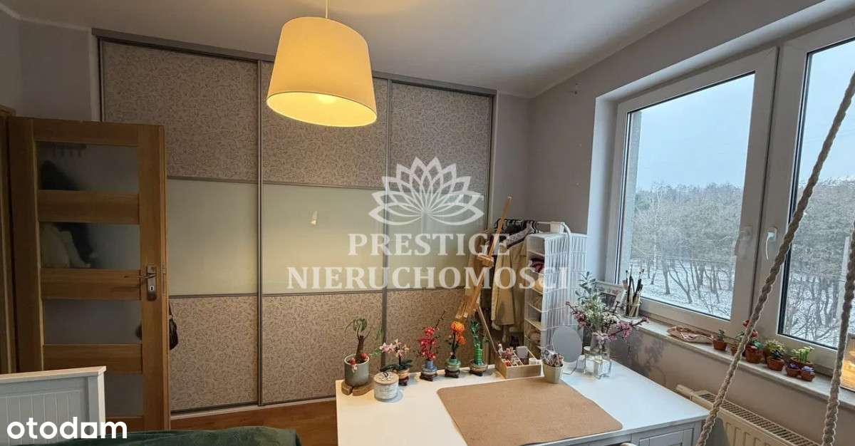 Komfortowe czteropokojowe mieszkanie-5