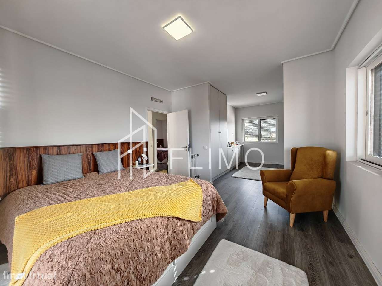 Moradia T4 em Arrifana-14