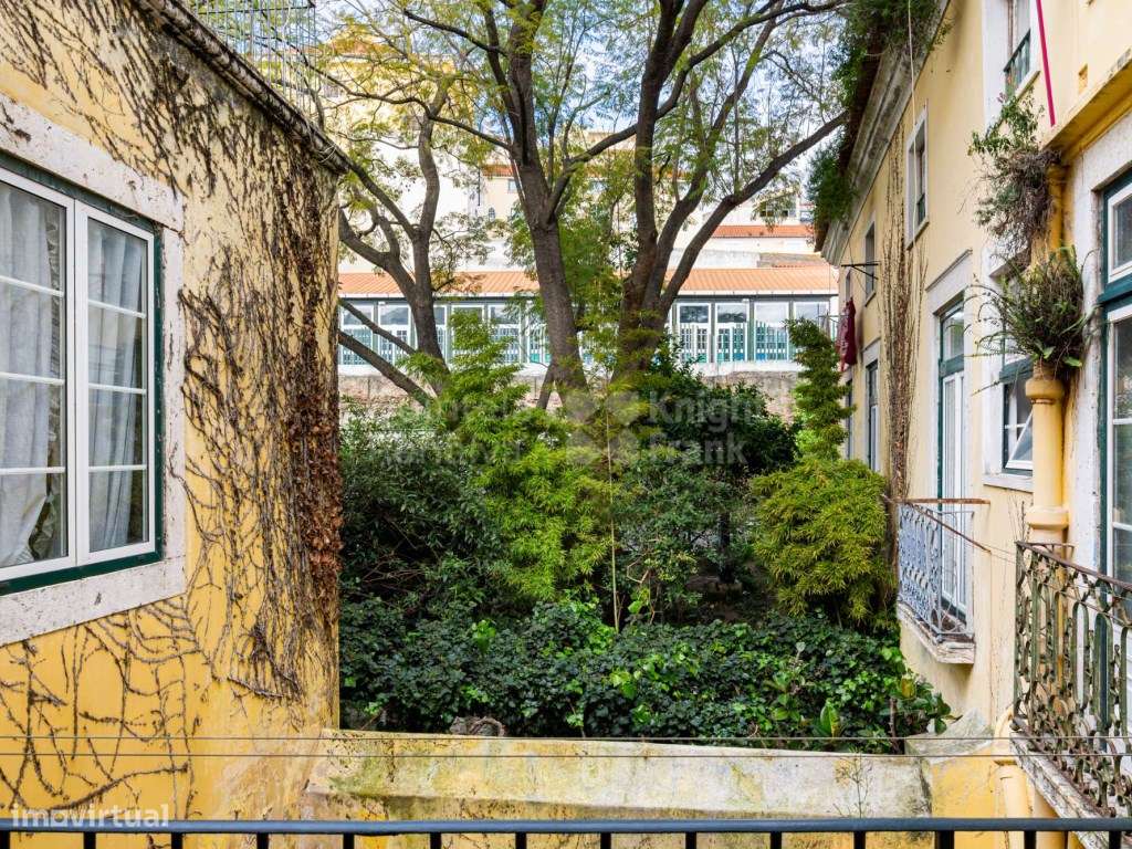 Apartamento T6 com jardim, piscina e vista sobre o Rio Tejo em Lisboa - Grande imagem: 2/39
