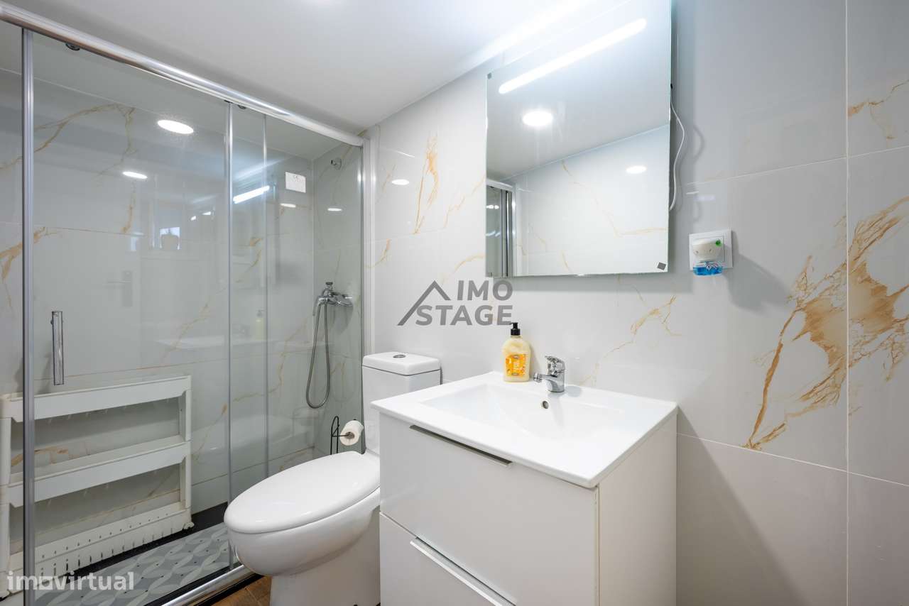 Moradia Bi-Familiar Renovada | Ermesinde – Santa Rita T1+1 e T2-14