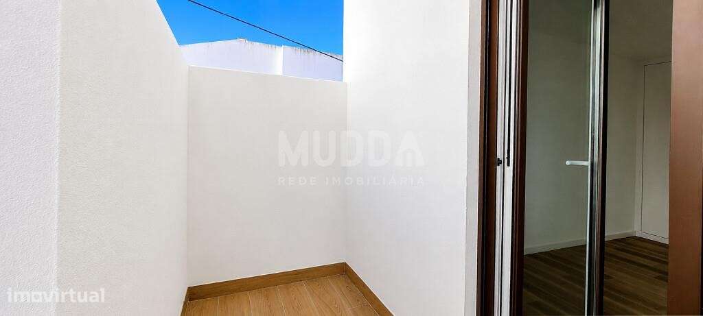 Apartamento T2+1 totalmente renovado na pitoresca vila da Nazaré-17