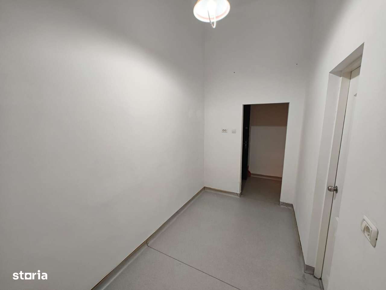 Spatiu comercial de inchiriat Ultracentral Arad - Imagine principală: 4/11