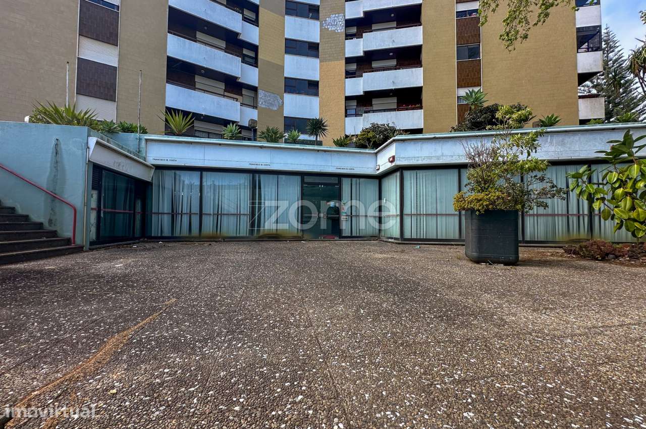 Espaço Comercial para arrendamento em Ponta Delgada. - Grande imagem: 2/47