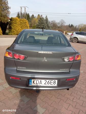 Mitsubishi Lancer 1.6 Inform - 6