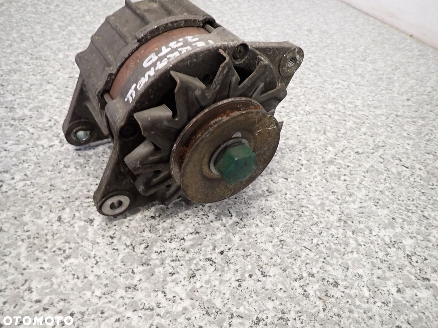 NISSAN TERRANO II 2 2,7 TD ALTERNATOR 1996- - 2