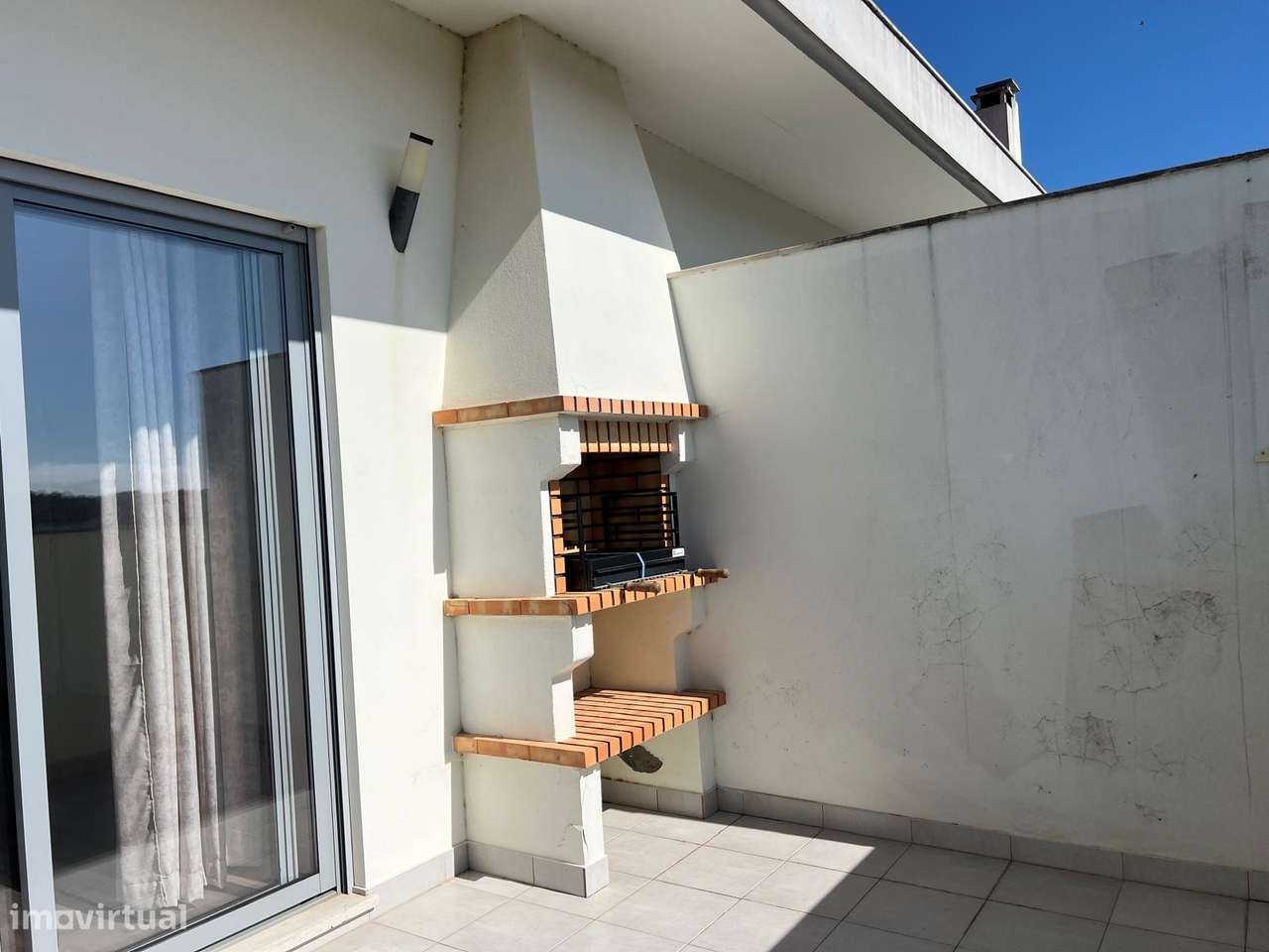 Duplex com Terraço, Garagem e Vistas Desafogadas | Alcobaça-17