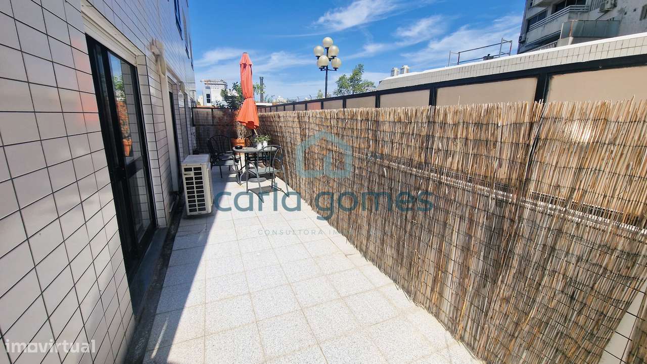 APARTAMENTO T3 C/ 2 SUITES L. GARAGEM ELEVADOR | MAFAMUDE, V. N. GAIA-28