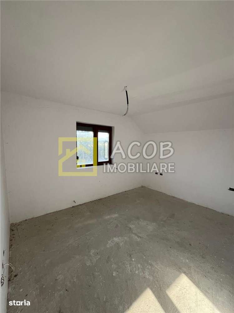 Casa la gri P+M, Dumbrava -Itesti, jud Bacau - Imagine principală: 5/20