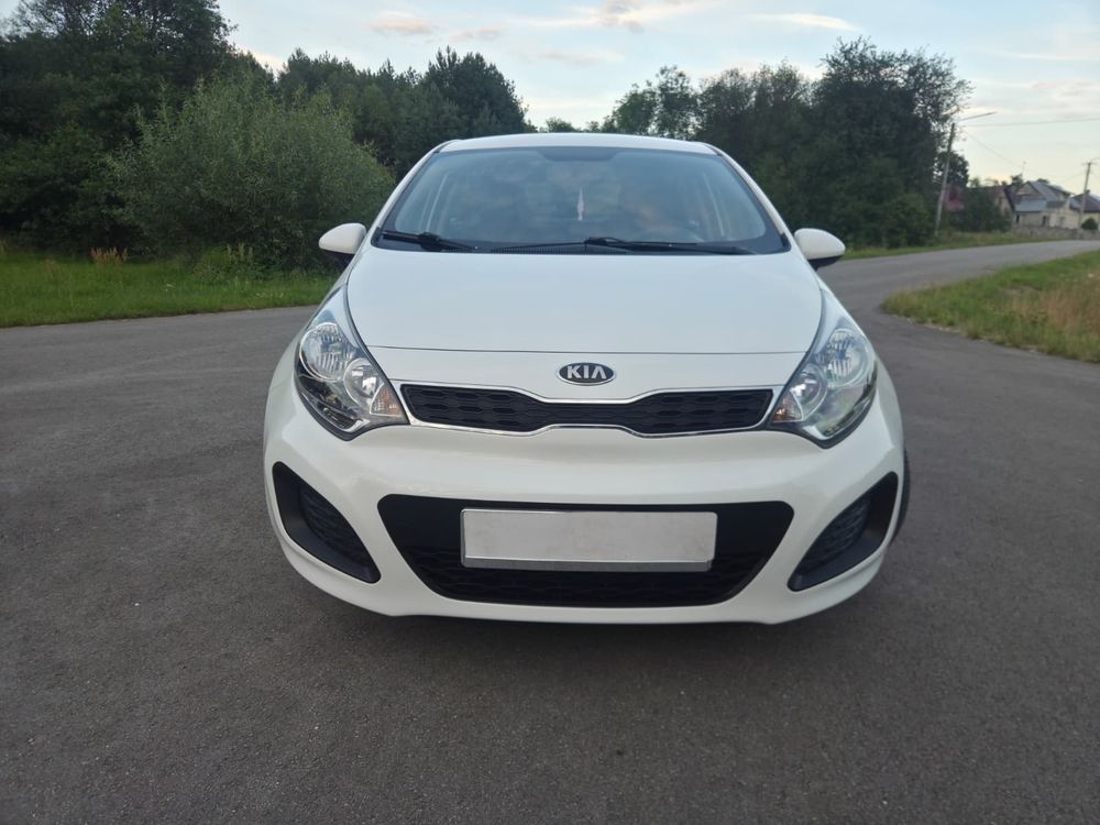 Kia Rio III (2011-) 1.2 Attract 2013