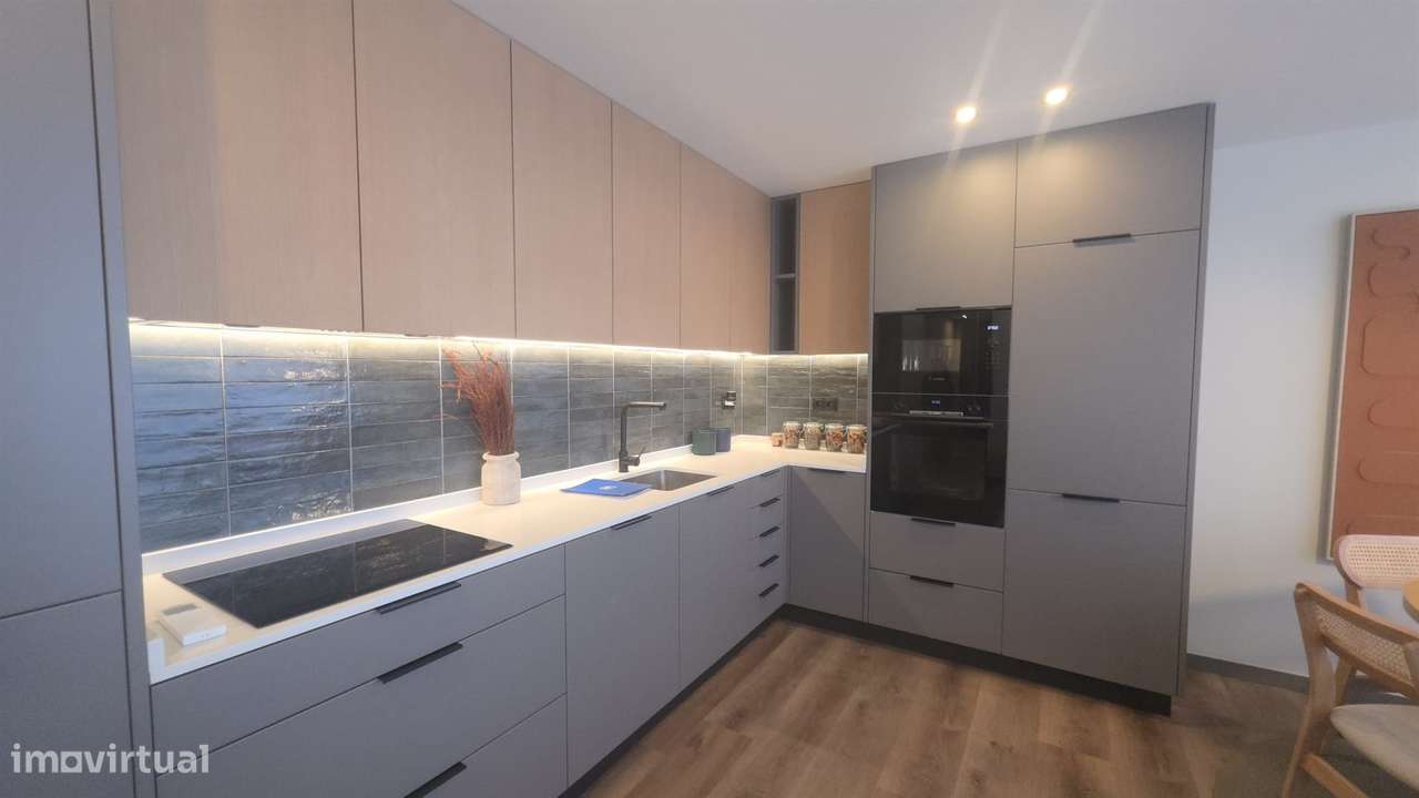 Apartamento T2 Venda em Lamego (Almacave e Sé),Lamego - Grande imagem: 3/26