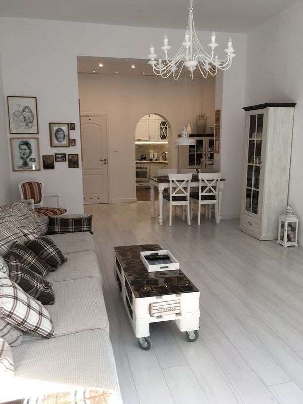 Mieszkanie na Wałach Chrobrego z balkonem-0