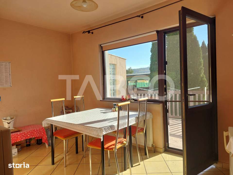 Casa 200 mpu 4 camere curte si gradina zona linistita Talmaciu - Imagine principală: 4/19