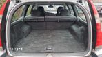 Volvo V70 2.4 Momentum - 13