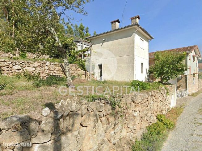 Moradia T3 em Penhalonga, Marco de Canaveses | Próxima do Rio Douro-12