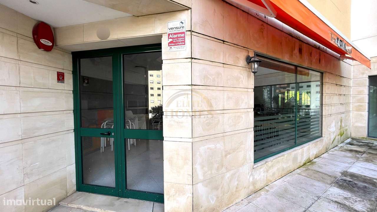 Espaço Comercial em Algés.-25