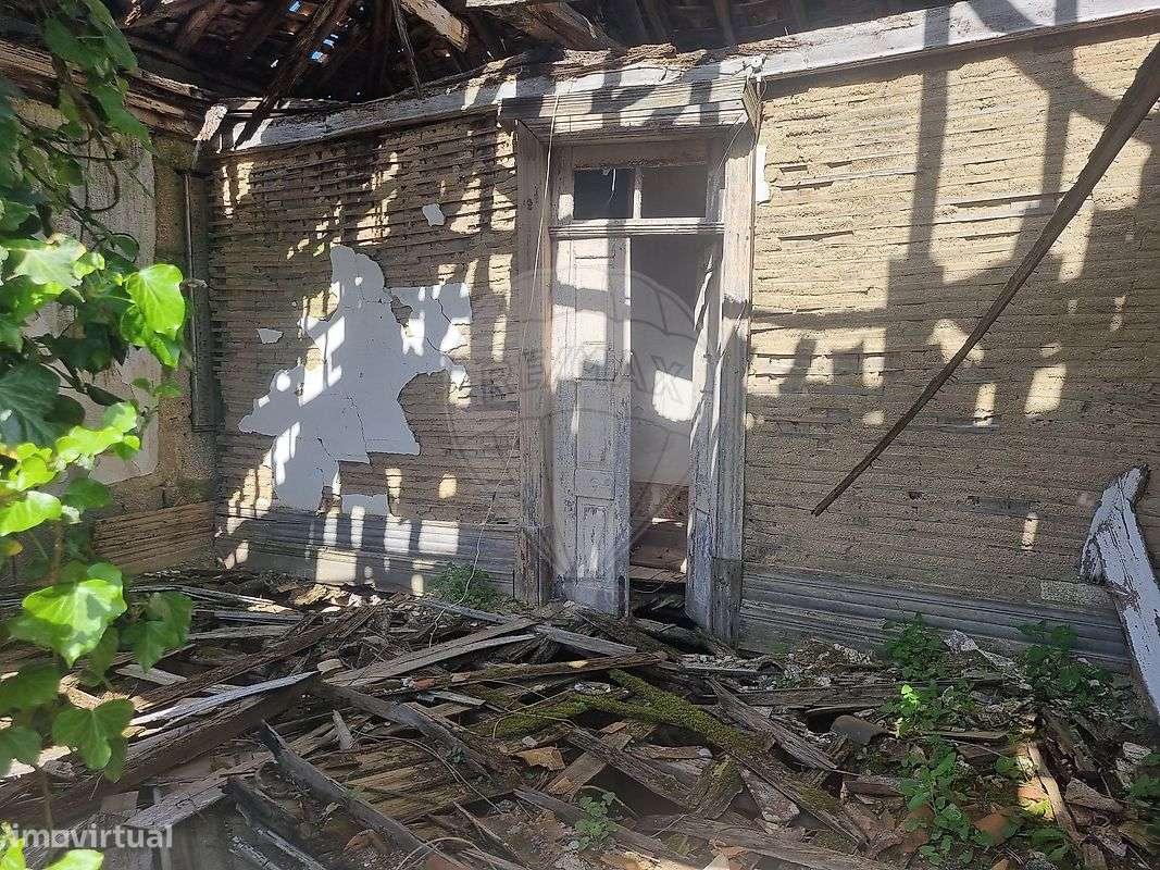 Moradia T13 para venda-22