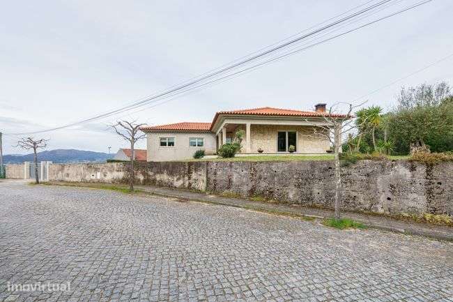 Fántastica Moradia Individual T3 inserida num lote com 1524m2 - Grande imagem: 2/10