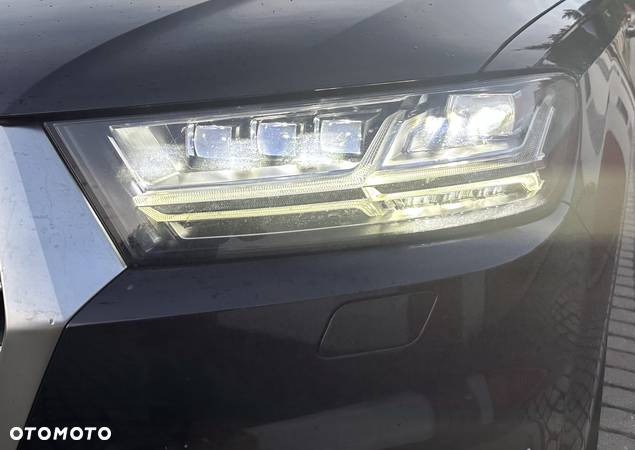 Audi Q7 3.0 TDI Quattro Tiptronic - 11