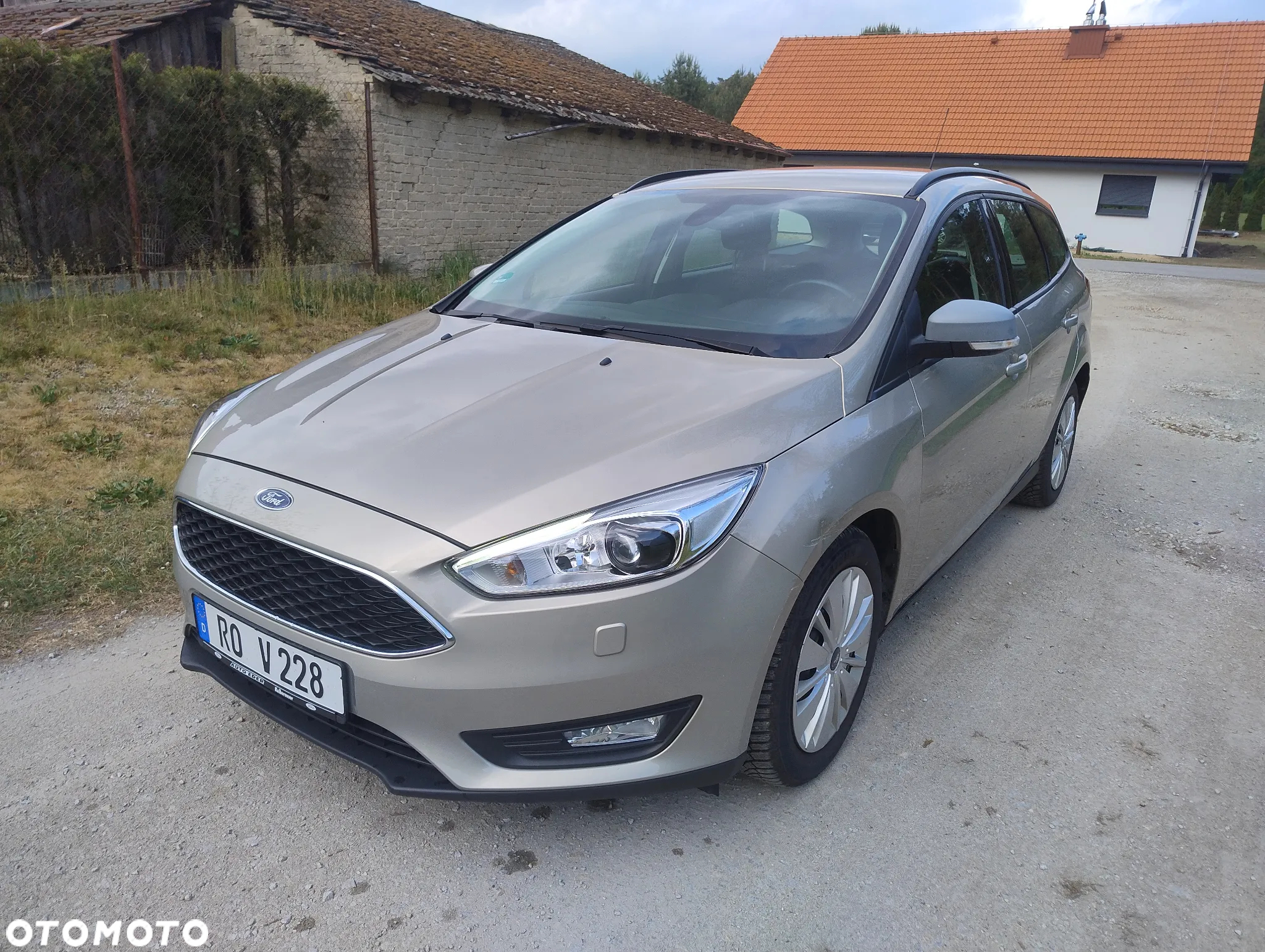 Ford Focus 1.0 EcoBoost Gold X (Edition) - 4