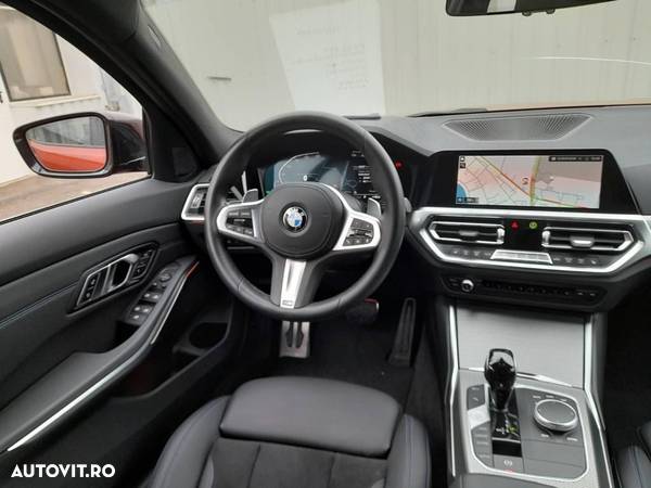 BMW Seria 3 330d xDrive AT MHEV - 12