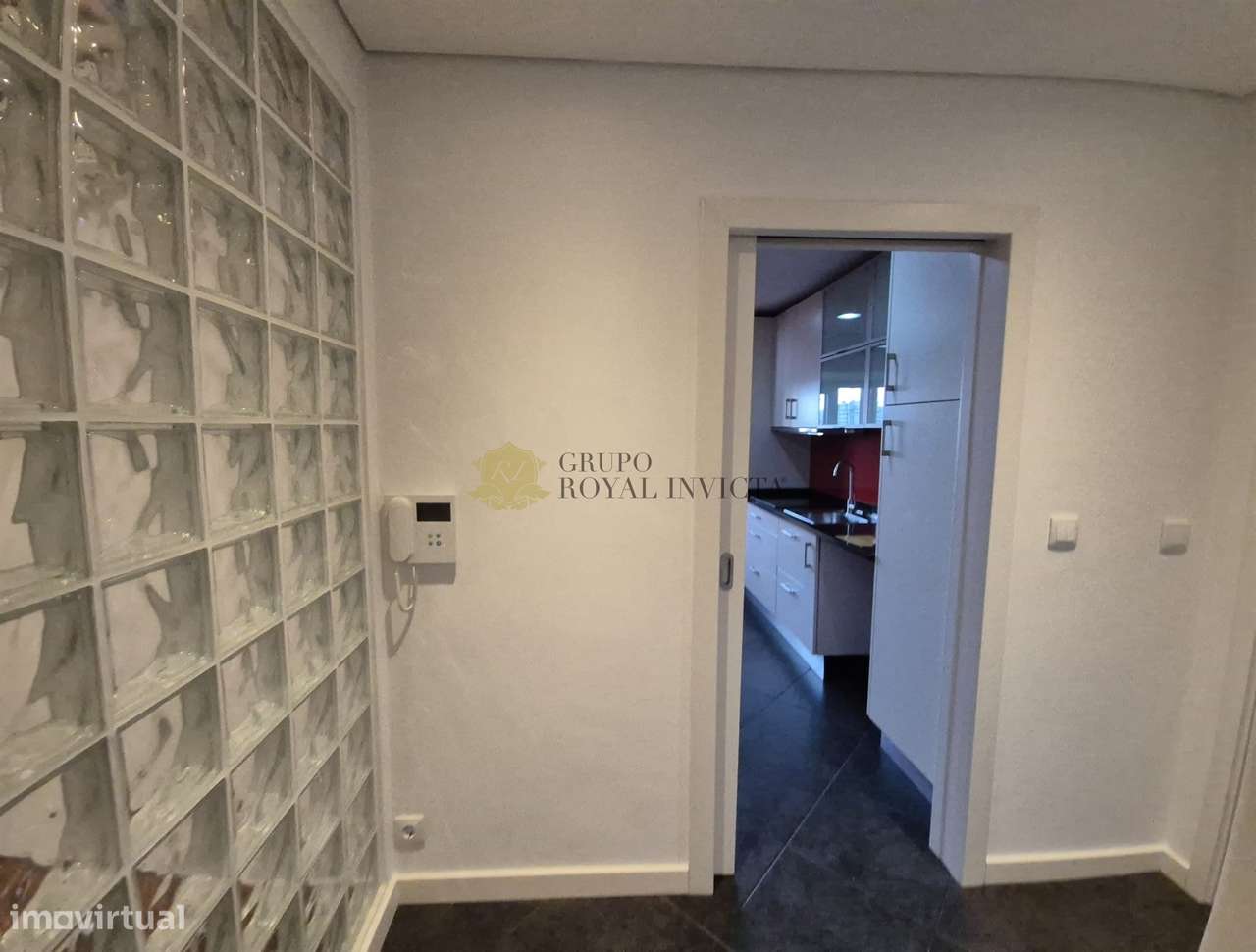 Magnifico apartamento T3+1 de Elevado Conforto em Montes Burgos - Grande imagem: 4/34