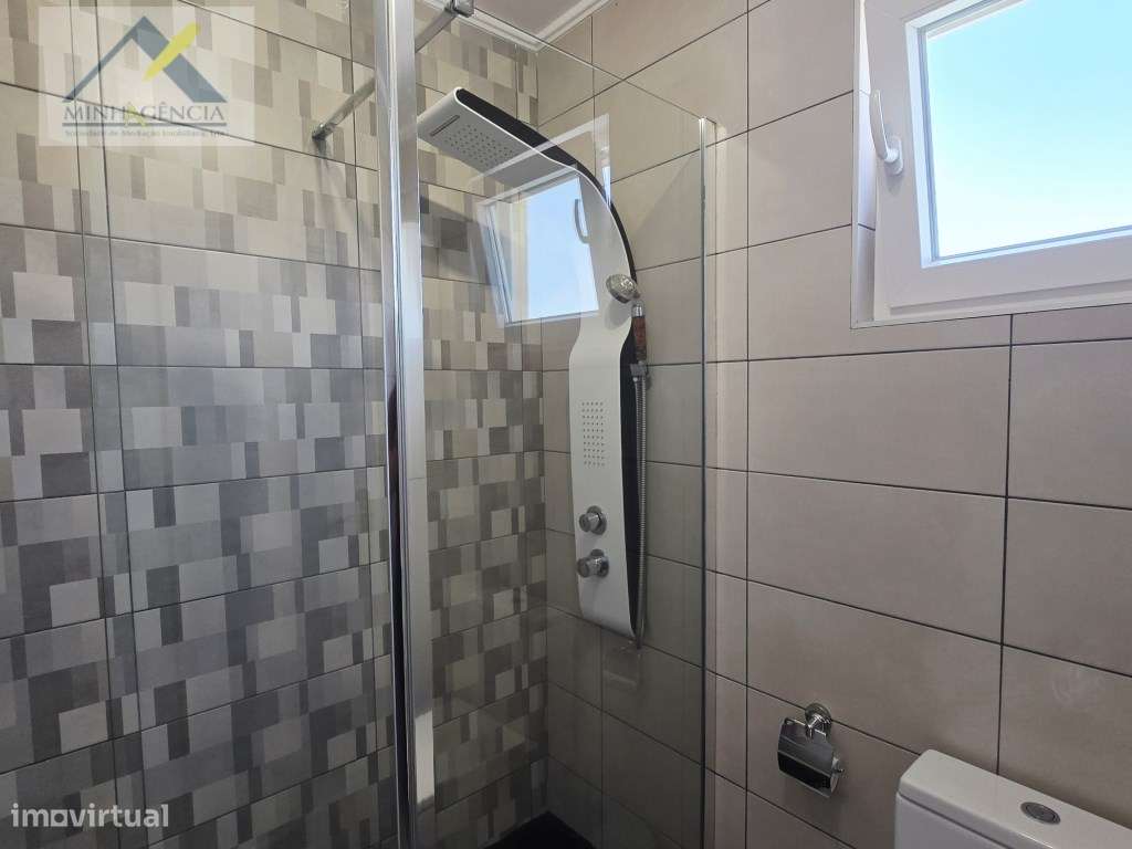 Apartamento T3 remodelado no Bairro do Liceu em Setúbal-26